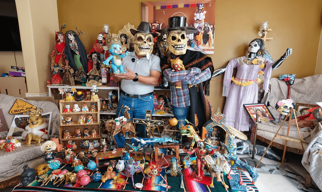 Padre e hijo poblanos reinventaron la cartonería.