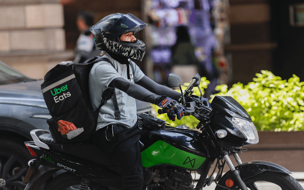 SMT iniciará entrega de chips para cascos de motocicletas el 15 de julio en Puebla.
