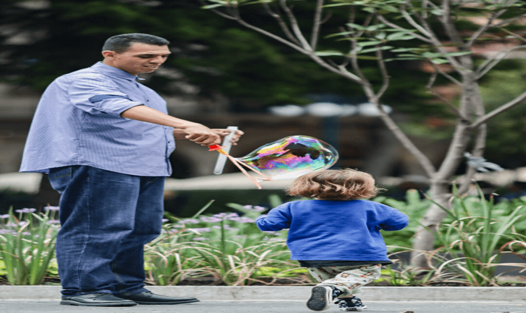 Claudia Sheinbaum felicita a los padres mexicanos.