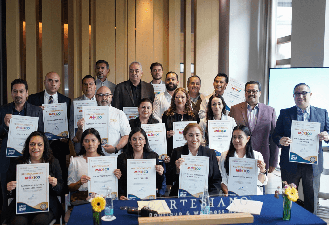 Turismo reconoce a 21 hoteles poblanos por servicio turístico.