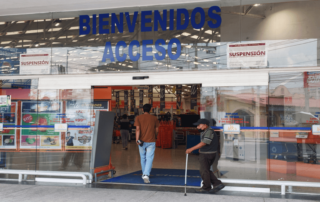 Chedraui UPAEP: el lunes aplaudido, este martes con sellos de Profeco.