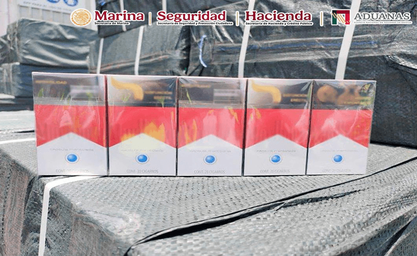 Aseguran más de ocho millones de cigarrillos en la aduana de Manzanillo, Colima.