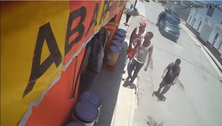 VIDEO Intentan levantar a una jovencita en La Resurrección, en Puebla