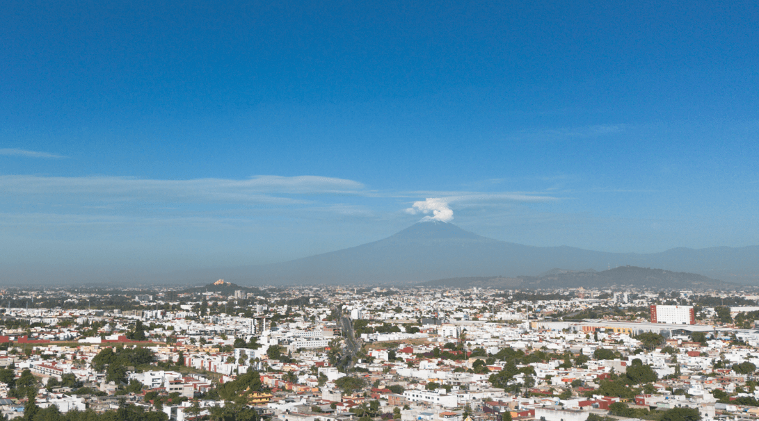 Se registra ligera actividad volcánica del Popocatépetl.