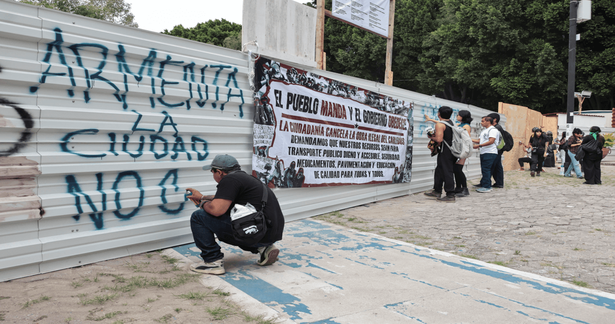Nueva manifestación en Puebla de colectivos en contra del Cablebús.