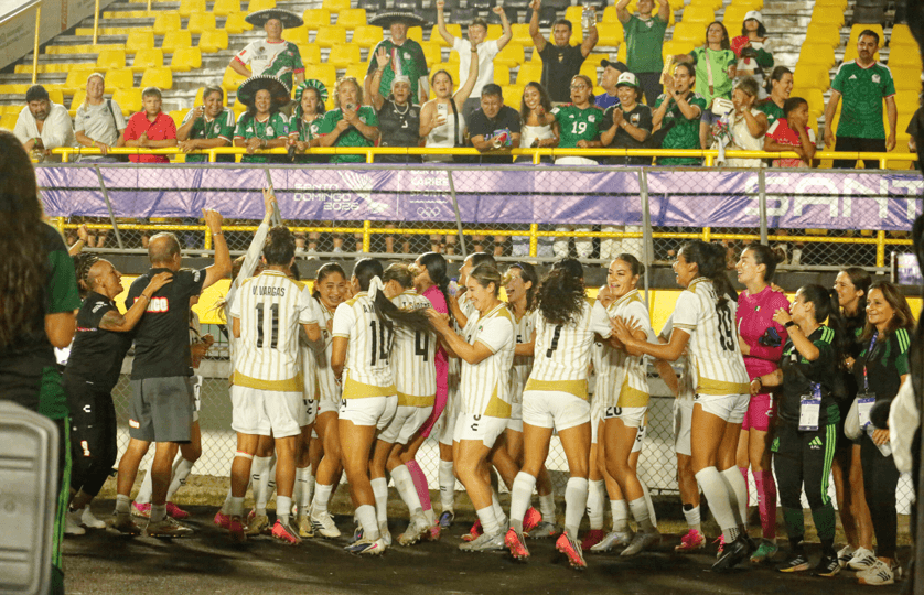 México, va por el oro en el futbol femenil de los JCC.