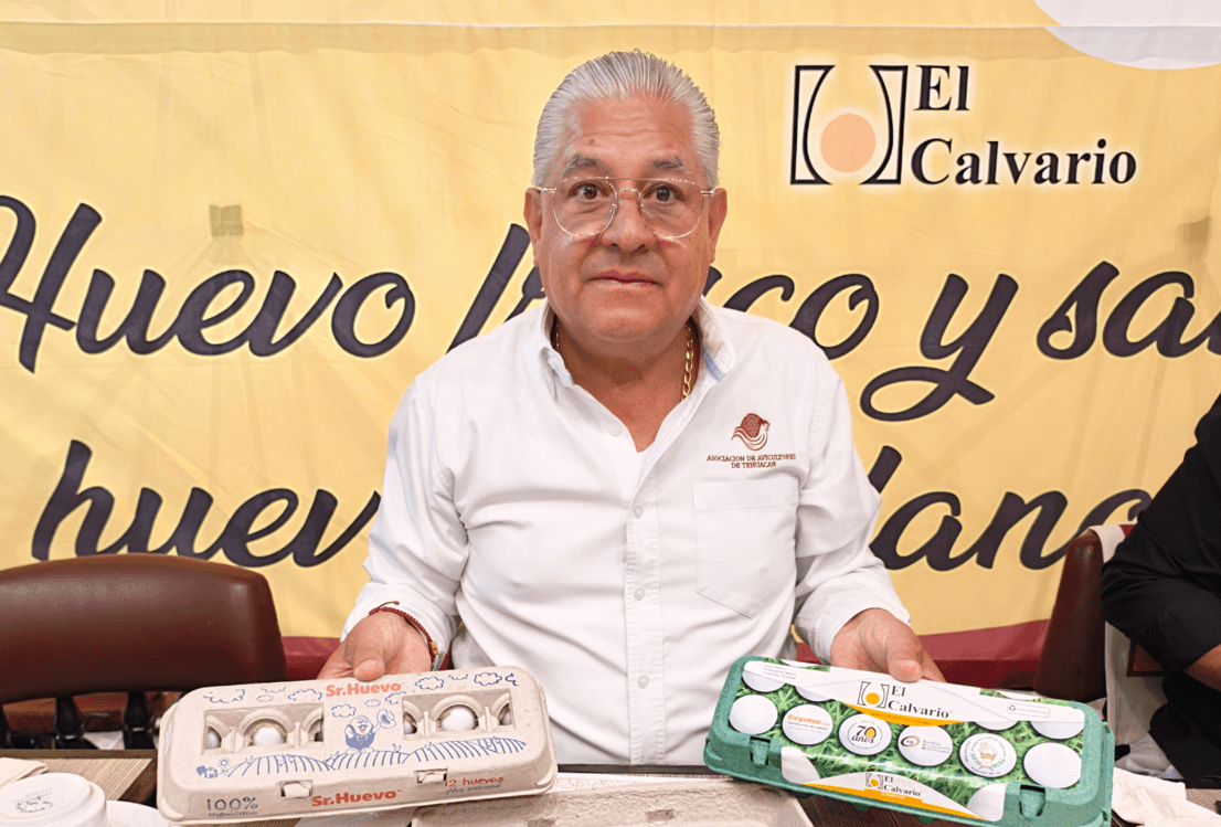 Sector avícola en Puebla pide a la población consumir huevo mexicano.