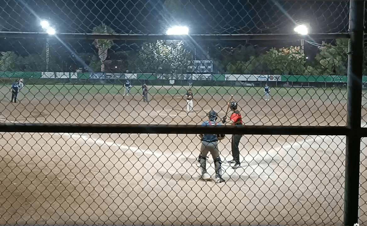 Juego de softbol es interrumpido por disparos en Nogales.