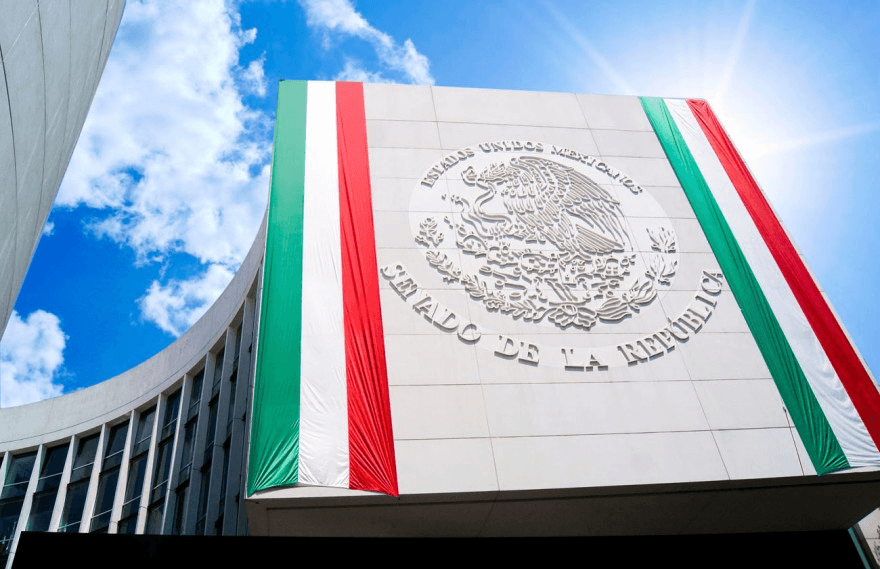 Mesas de diálogo enriquecerán iniciativa para expedir Ley General contra el feminicidio .