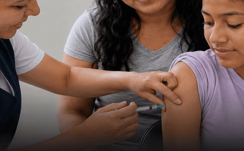 México mantiene avance en prevención del cáncer cervicouterino con vacunación.