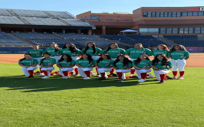 México trabaja su proyecto de softbol rumbo a LA 2028.
