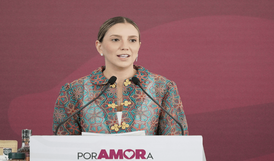 Confirma Carla López-Malo solicitud de 15 días de licencia en Turismo de Puebla.