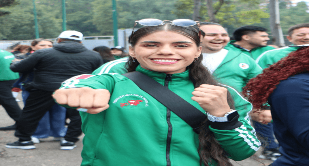 Boxeadora mexicana, Valeria Amparán, logra en Puebla su boleto a Lima 2027.