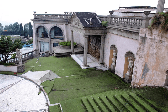 mansion