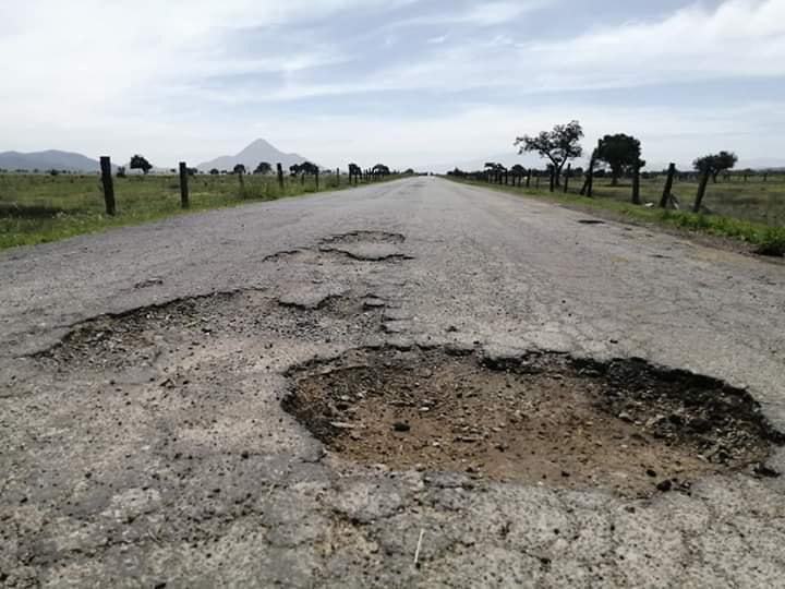 En total abandono, carretera federal Oriental-Tepeyahualco
