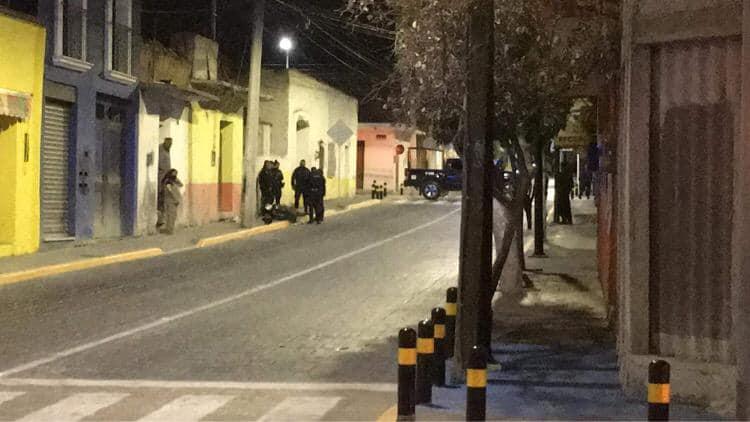 Muere motociclista baleado la noche del lunes en Tehuacán 