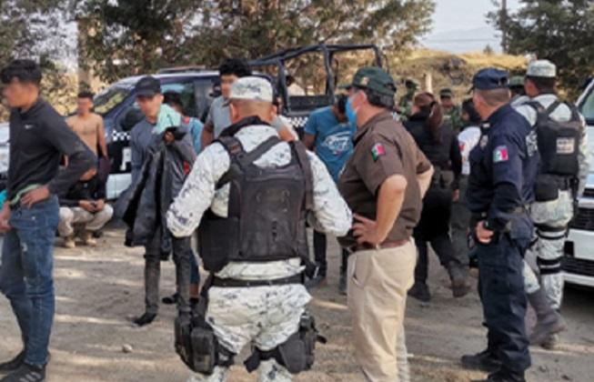 Aseguran a 40 migrantes al bajar de un tren en Tlaxcala