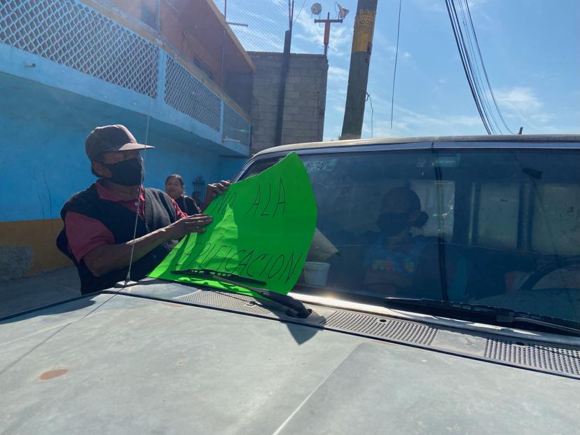 Dueños de autos de Atlixco protestan en caravana contra la verificación
