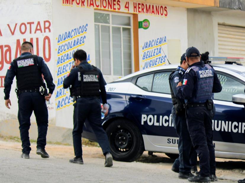 Vecinos golpean y amarran a ladrón en Playa del Sur en Puebla