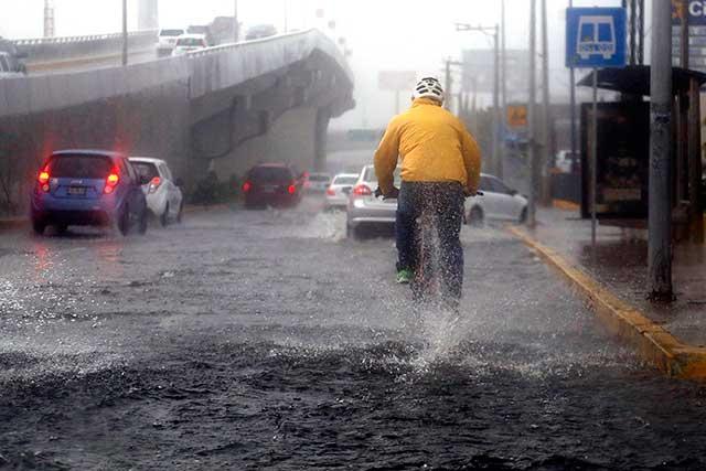 Alertan por lluvias muy fuertes en 10 municipios de Puebla