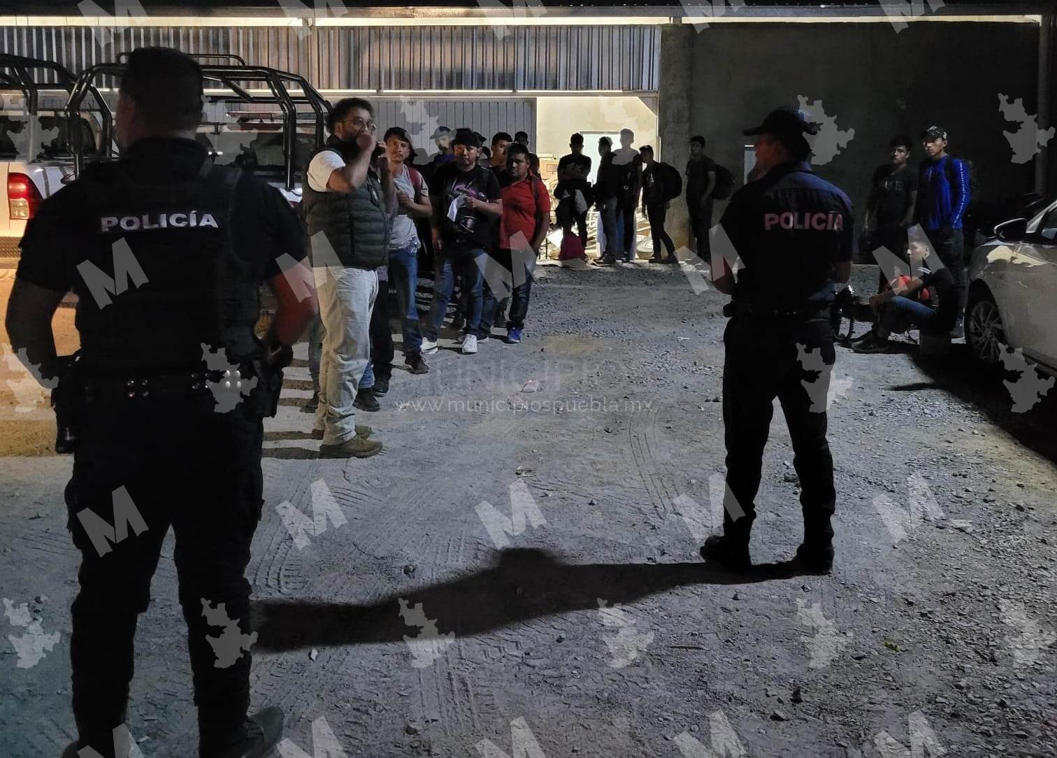 Localizan a 35 migrantes en Coxcatlán, 14 eran menores de edad