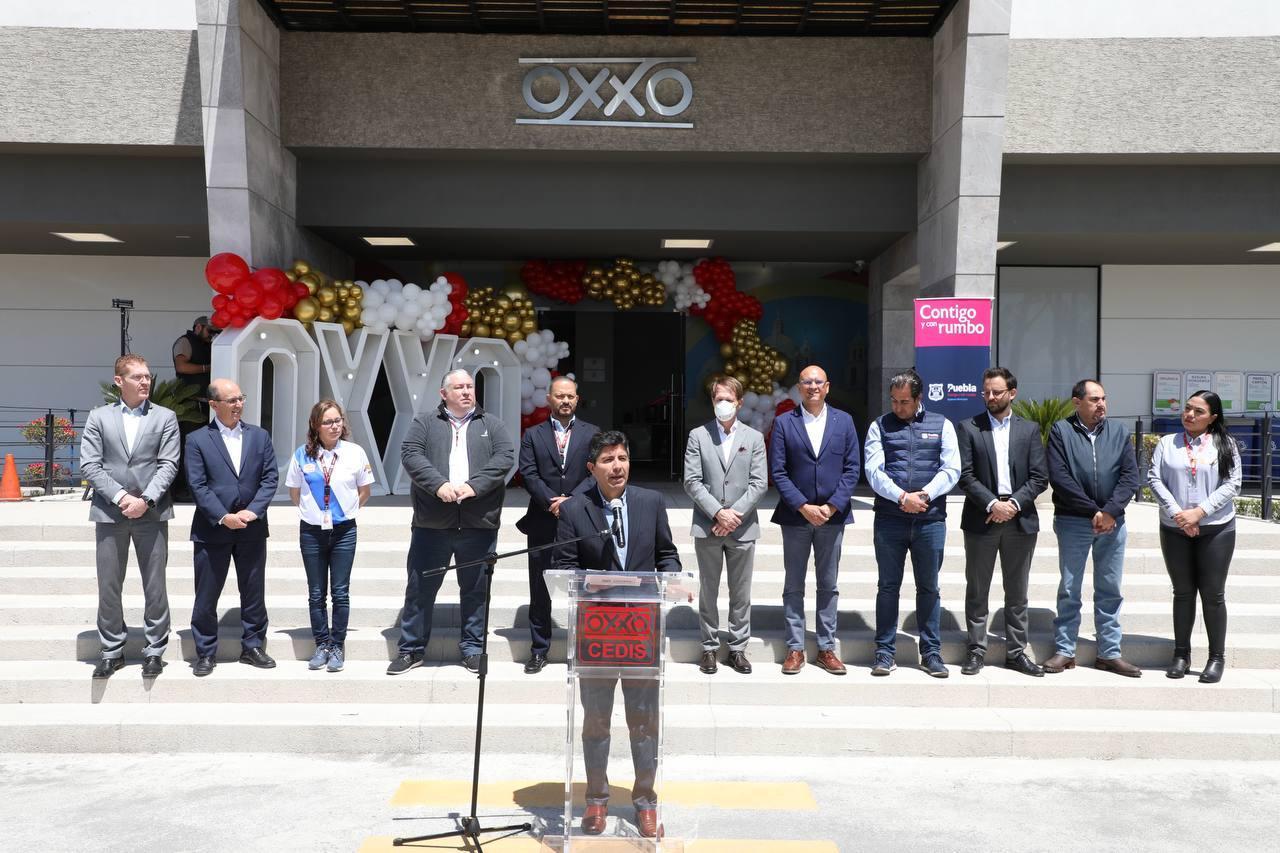 Inauguran Centro de Distribución de Oxxo en Puebla capital