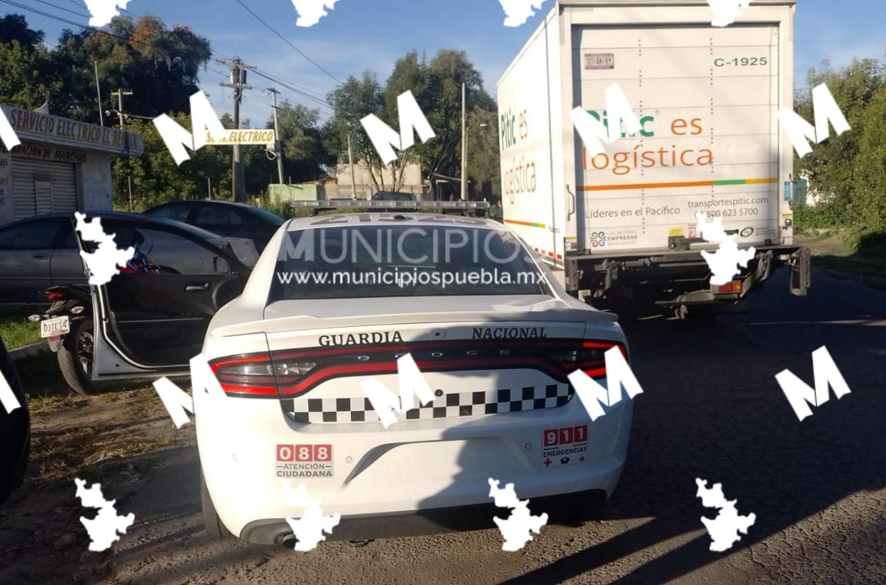 Tras persecución y disparos GN recupera camión robado en Texmelucan