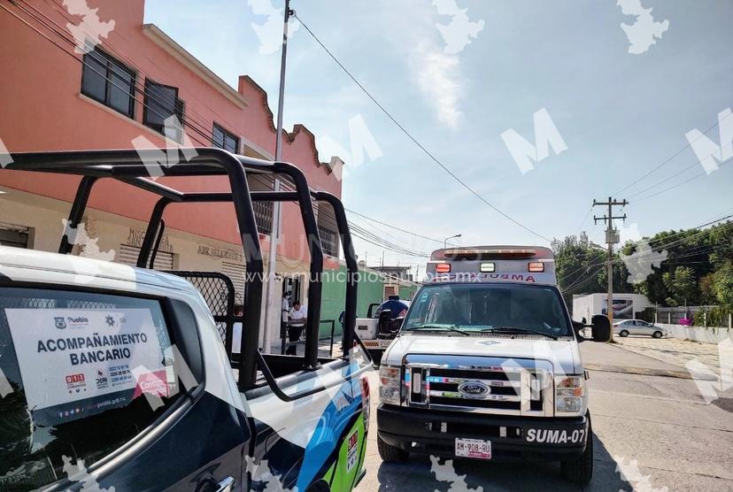 Gasero cae de siete metros de altura cuando despachaba en Puebla capital