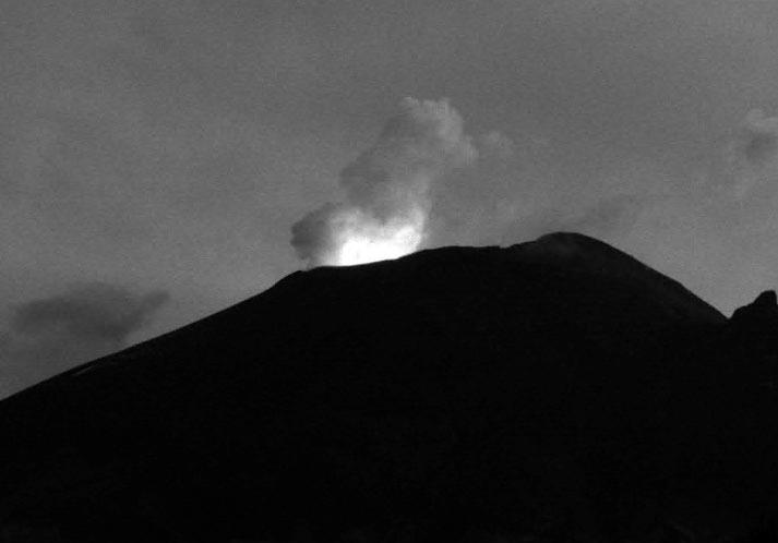 Popocatépetl registra 77 exhalaciones en 24 horas