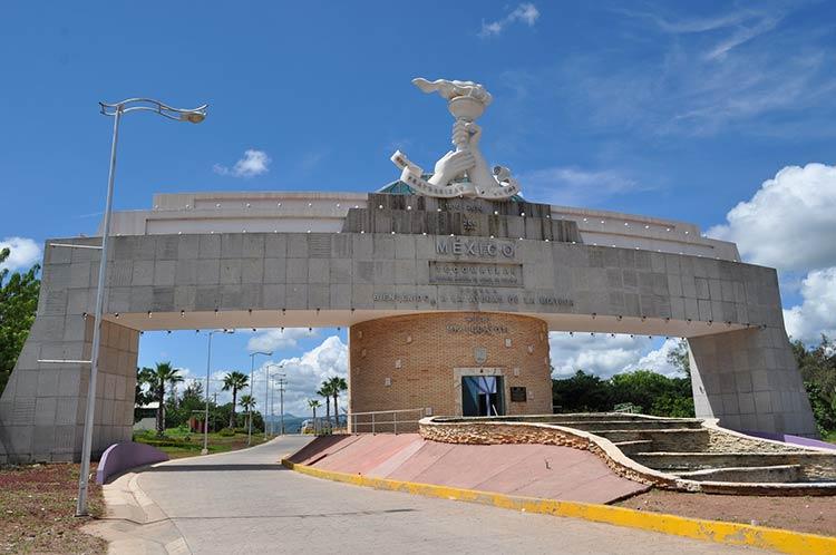 Ayuntamiento de Tecomatlán revisa convocatoria para plebiscitos