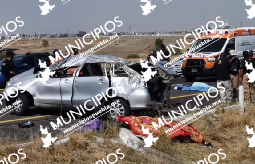 Volcadura deja 2 muertos en la autopista Puebla-Atlixco