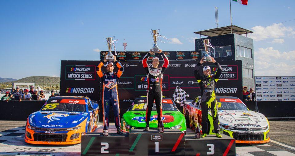 Alex de Alba, de AGA Racing Team, se llevó la victoria en la tercera fecha de los playoffs, disputada en el Súper Óvalo Potosino.