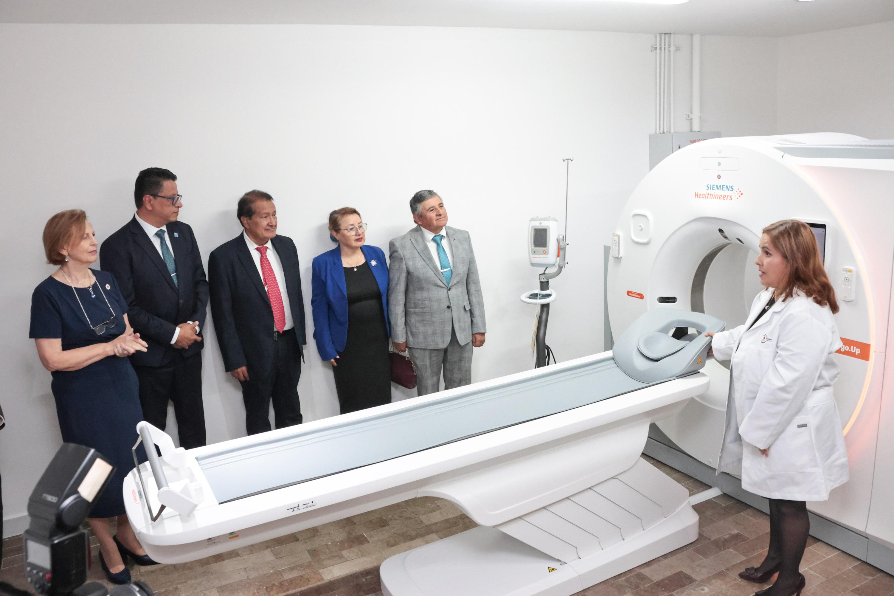 Inauguran área de Tomografía en Hospital de la Cruz Roja de Puebla.