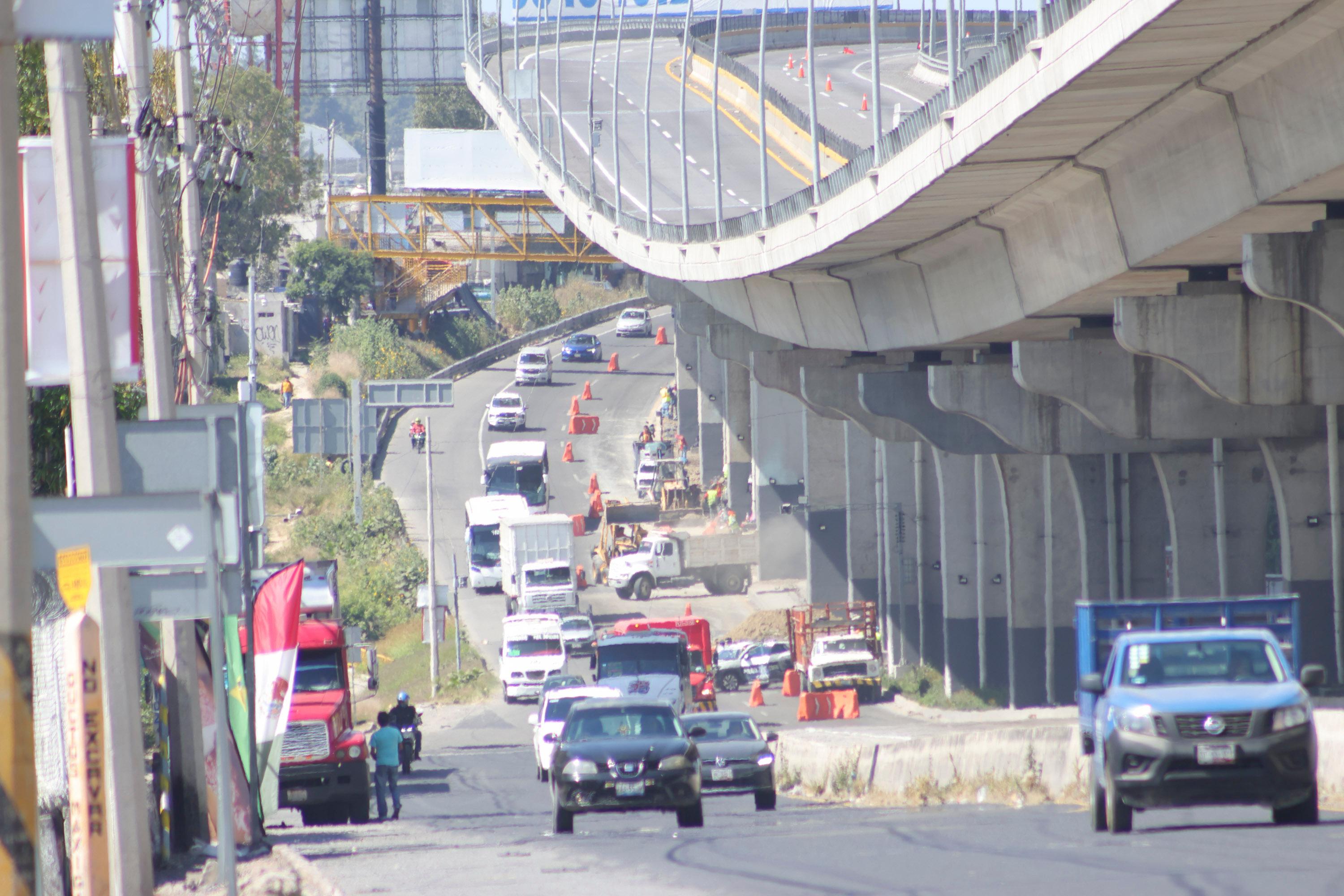 Cierre en ambos sentidos en la Autopista México-Puebla.