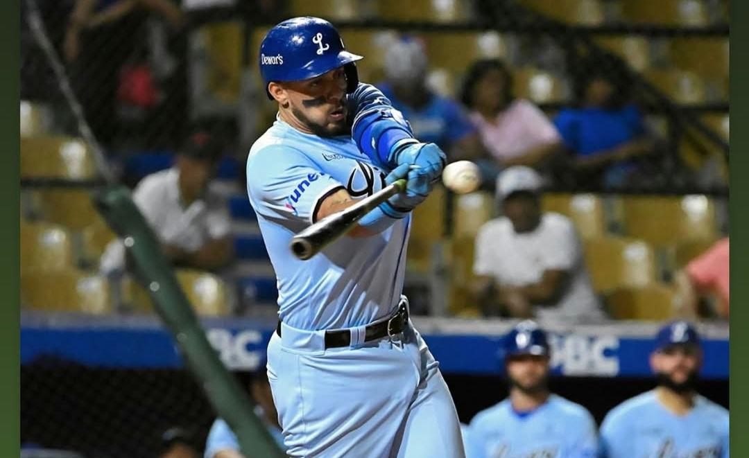 Christian Adames colaboró en el triunfo de Tigres de Licey 6-2 a las Estrellas Orientales.