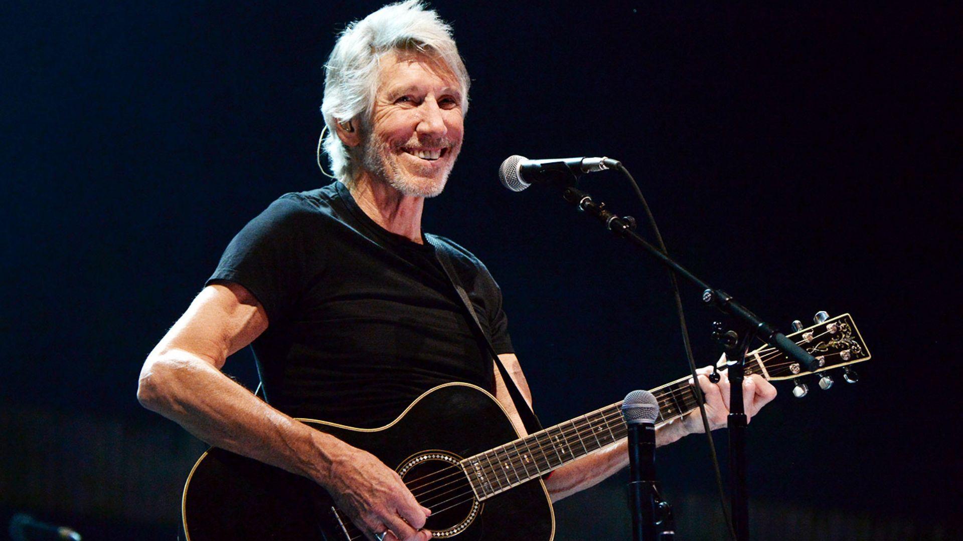 Roger Waters aplaude que Sheinbaum haya aceptado darle asilo a Betssy Chávez