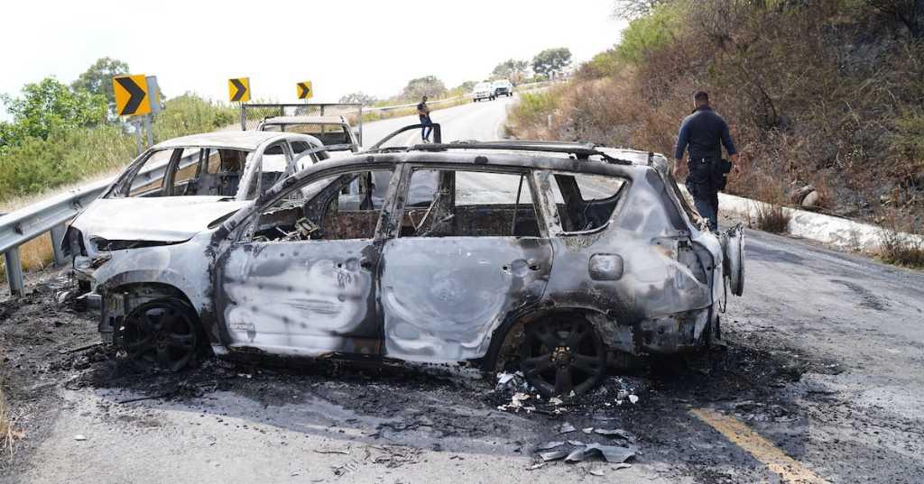 auto quemado-michoacán-el financiero