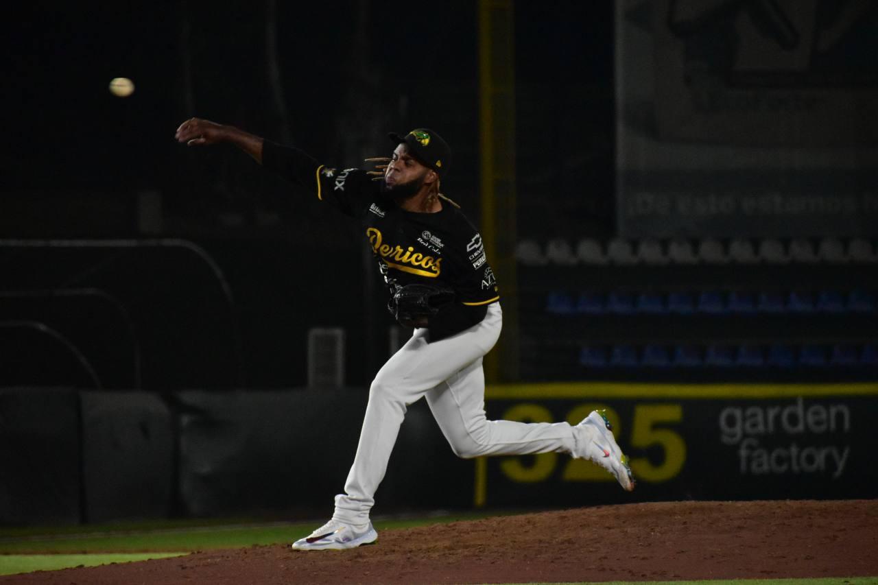 El pitcher dominicano Antonio Santos regresará a los Pericos de Puebla para la temporada 2026 de la Liga Mexicana de Beisbol (LMB).