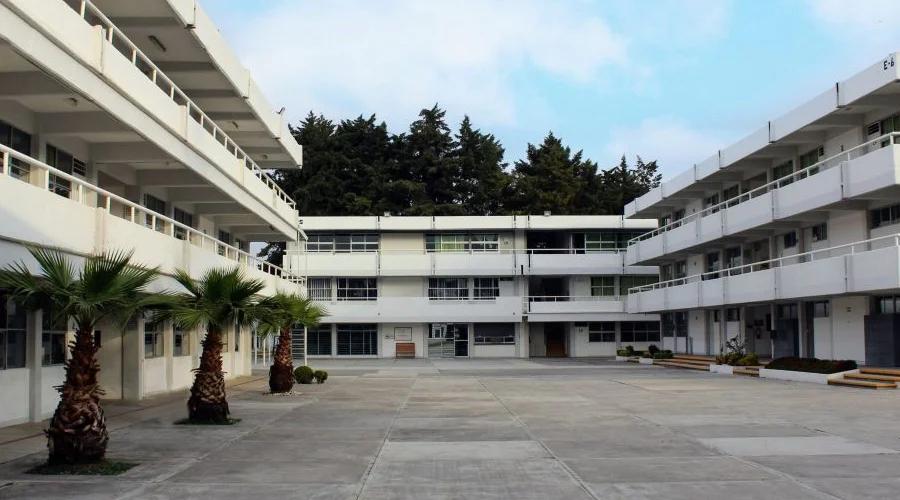 Denuncian acoso de profesores contra alumnas en el Bachillerato del BINE Puebla.