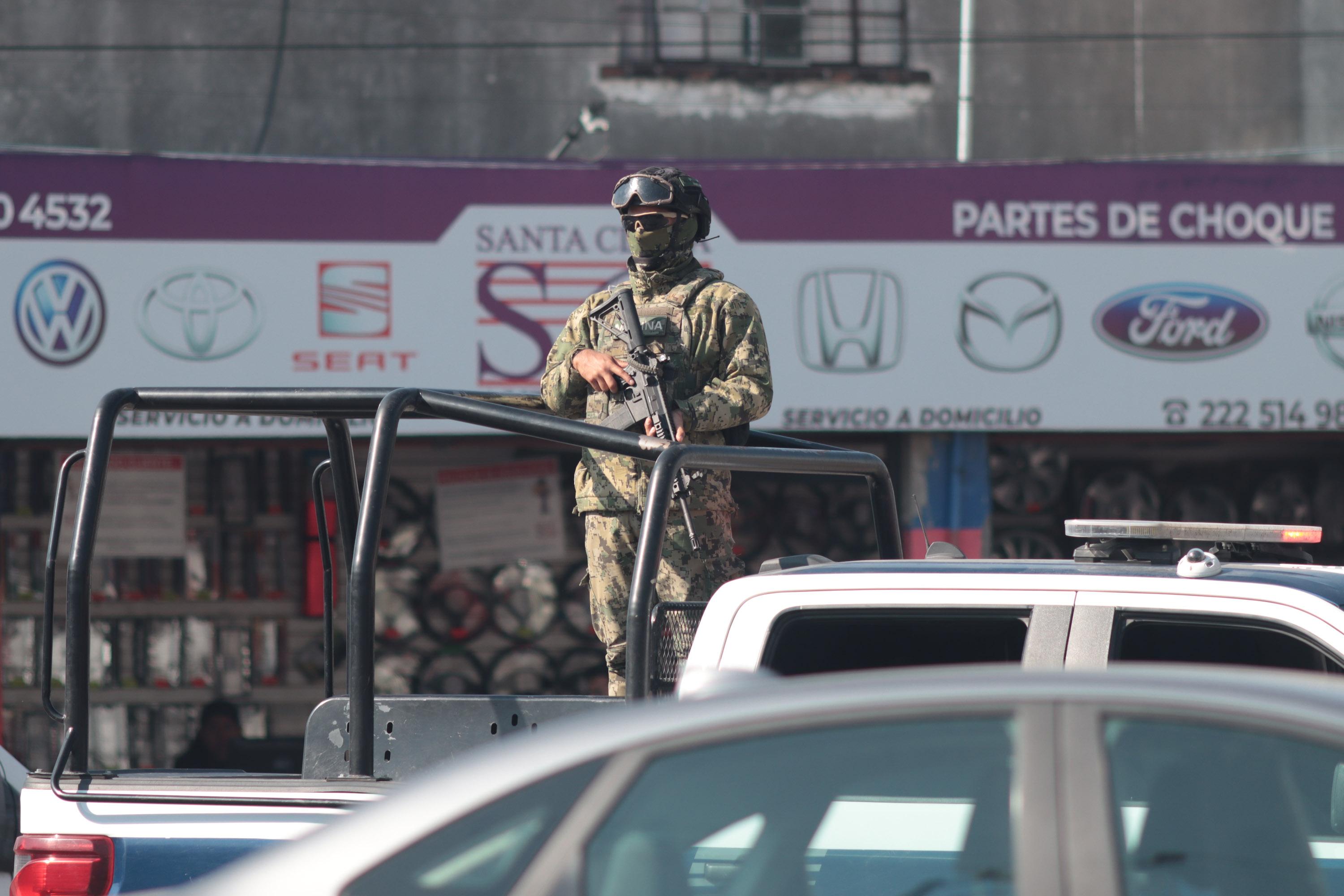 Hay personas detenidas tras Operativo en la 46 Poniente en Puebla.