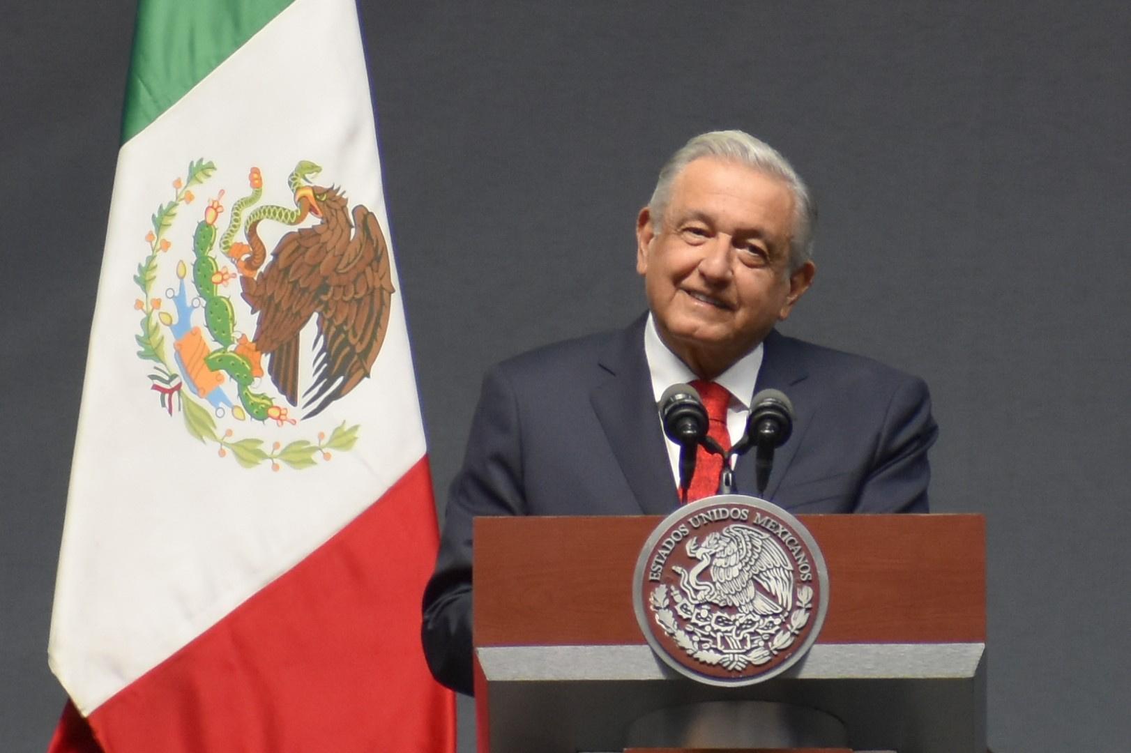 Andrés Manuel López Obrador reprobó la intervención militar de Estados Unidos en Venezuela.