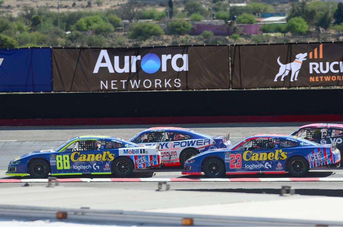 Canel’s se apodera del 1-2 en la General de la NASCAR México.