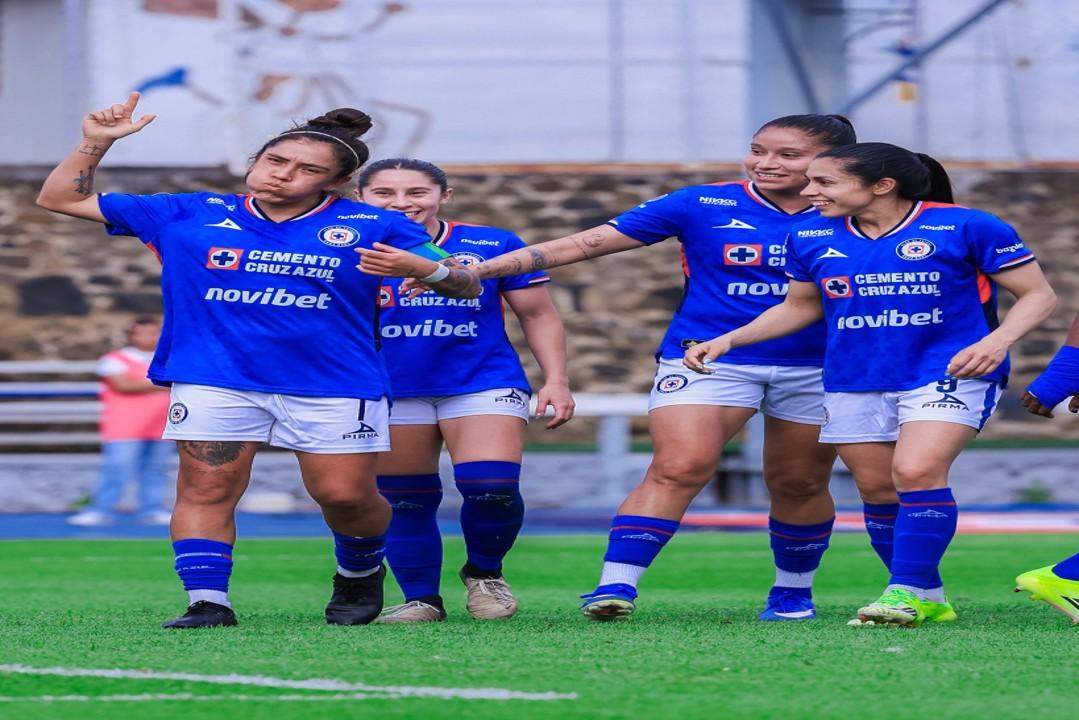 Baile total de las cementeras sobre el Puebla Femenil.