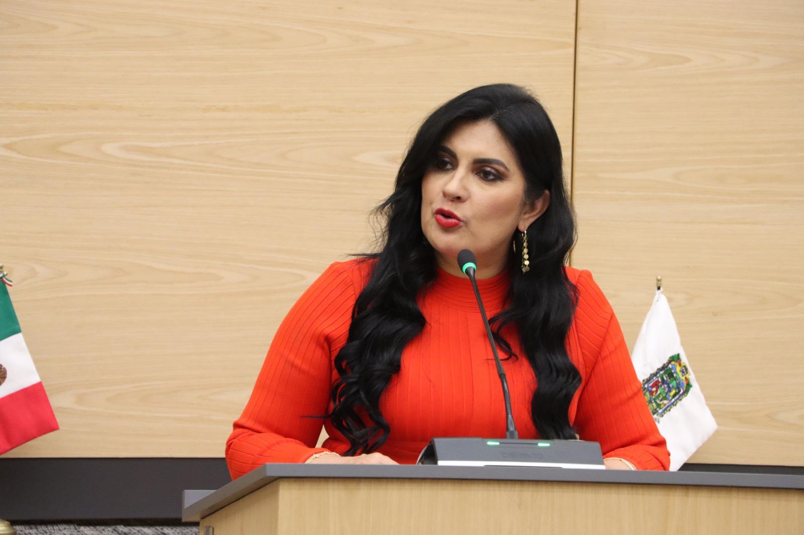 Denuncia la priista Delfina Pozos presunta red de extorsión de SOAPAP contra restauranteros.