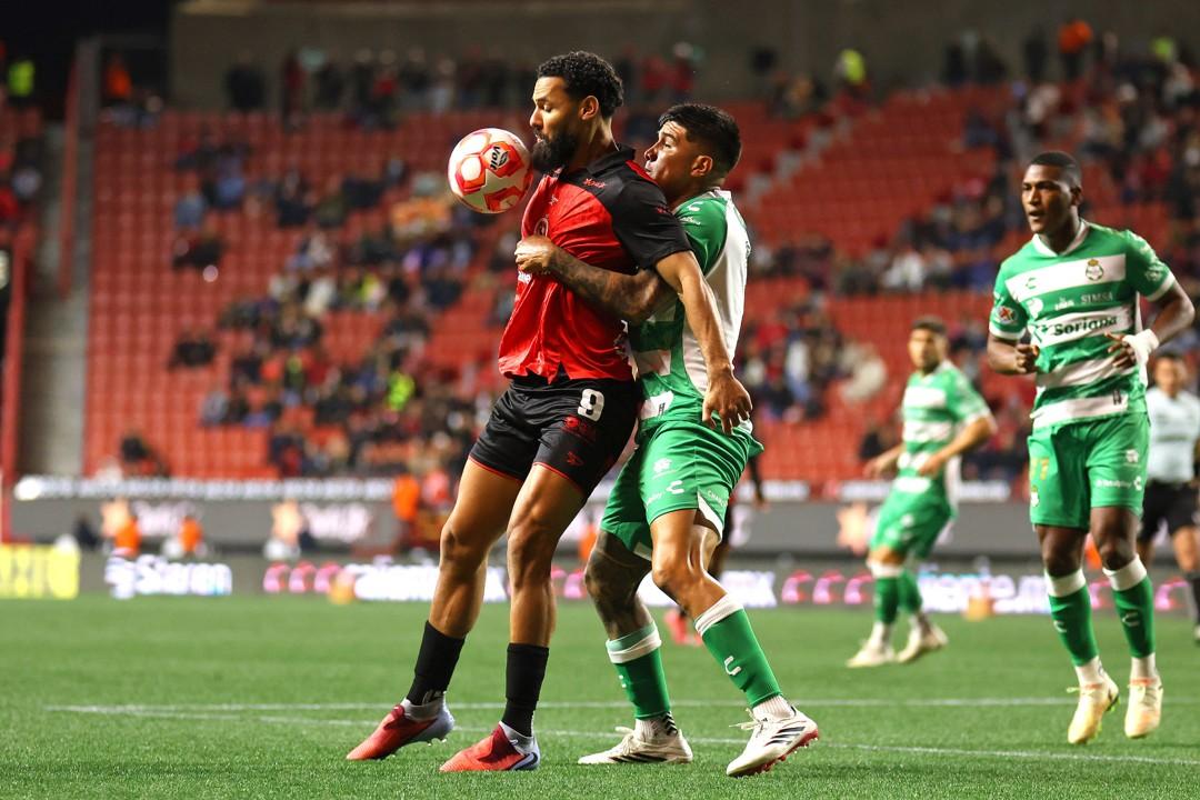 Y 10 fechas después, así llegó el primer triunfo de Santos.