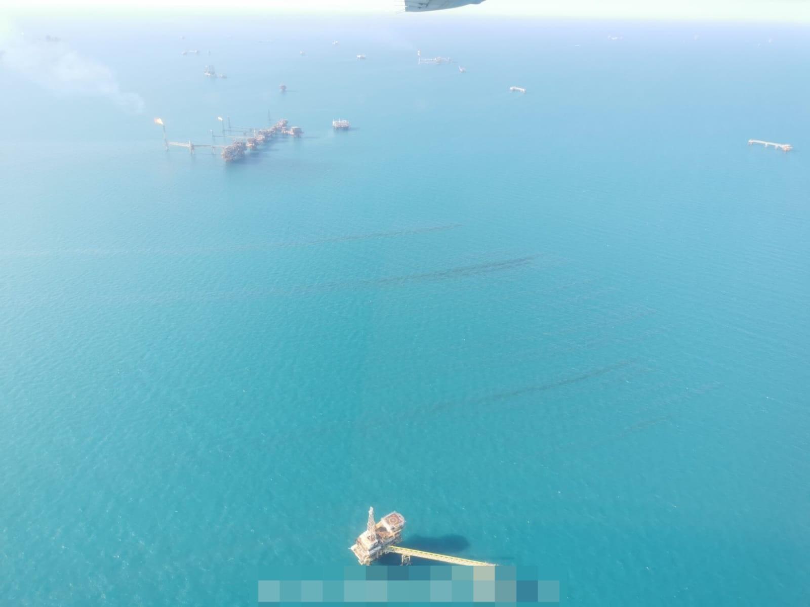 Realizan patrullaje aéreo de vigilancia en el Golfo de México y litoral de Veracruz y Tabasco.