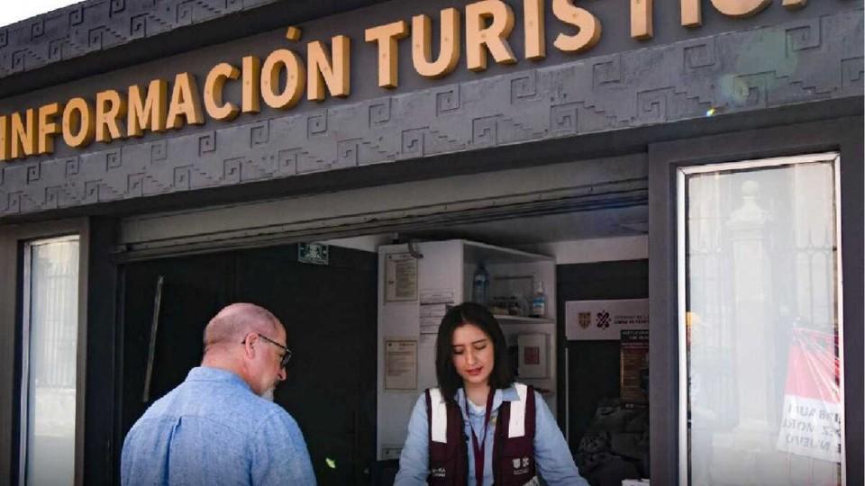 Destacan papel fundamental de las mujeres en el desarrollo del sector turístico.