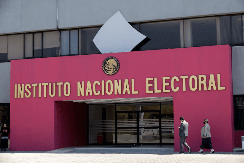 Estos son los perfiles poblanos que aspiran a una consejería del INE.