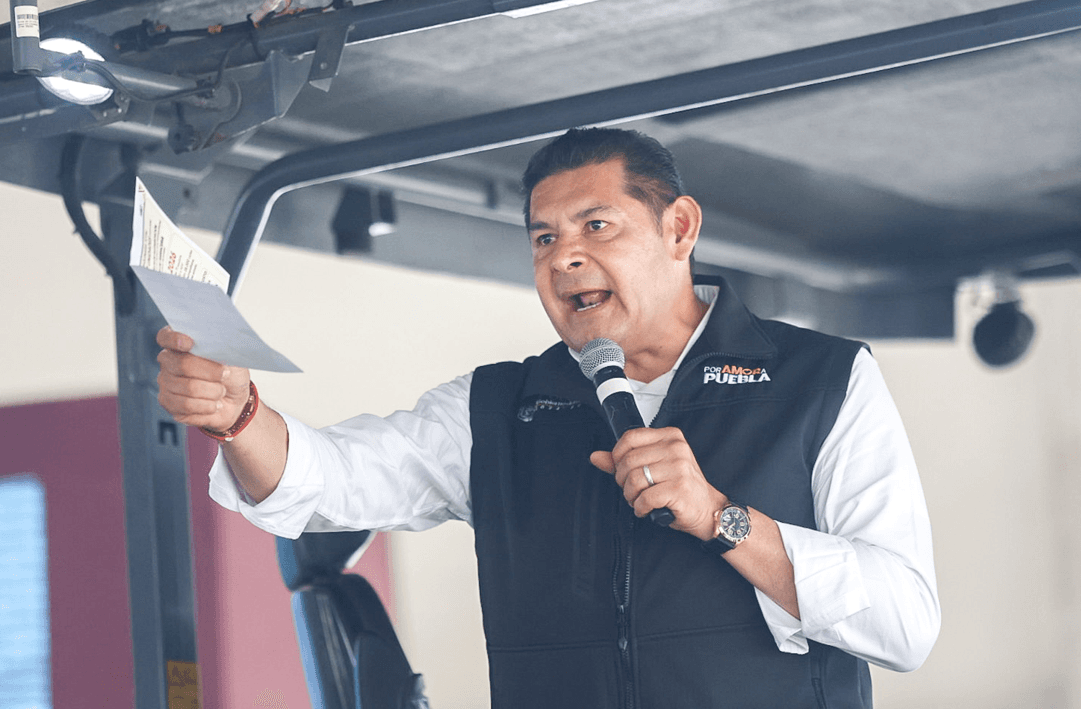 Alejandro Armenta Mier, gobernador del estado de Puebla.