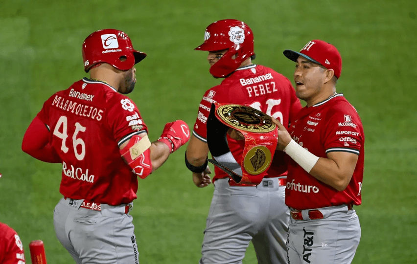 Explota ofensiva de los Diablos Rojos y logra cuarta victoria en fila.